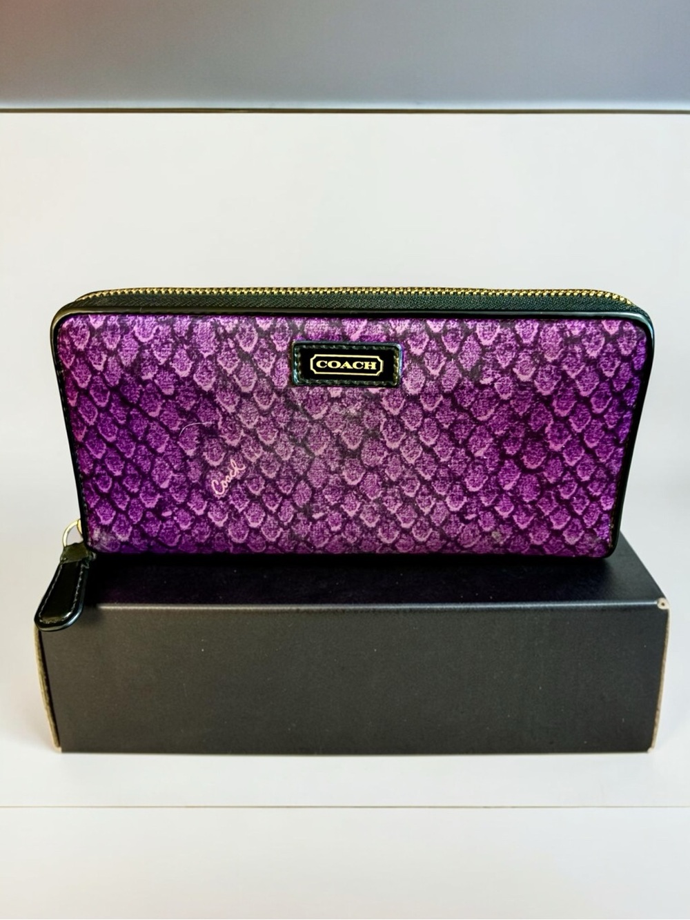 Coach Taylor Snake print ACCORDION ZIP AROUND WALLET, PURPLE